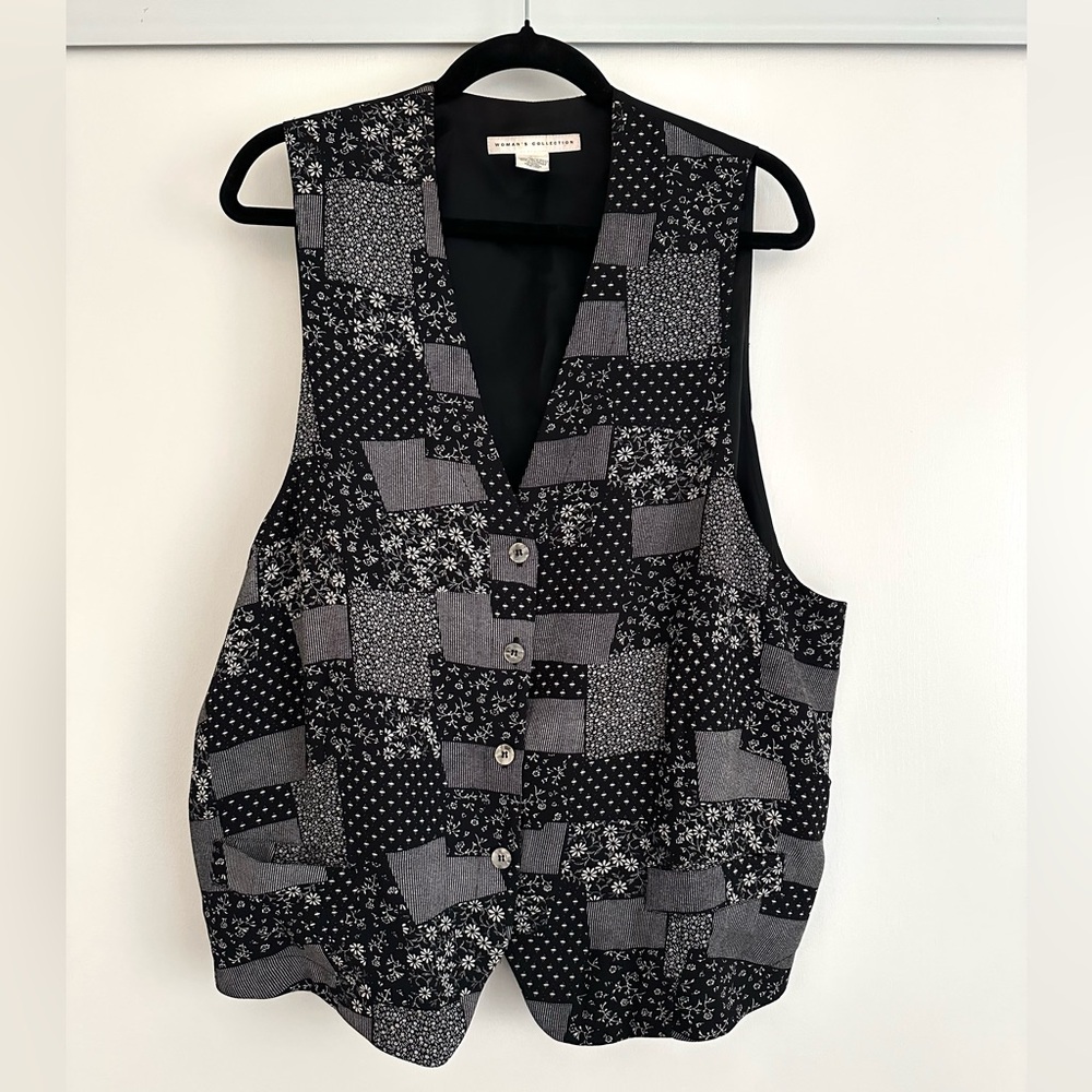 Women’s Black and Gray Patchwork Design Vest